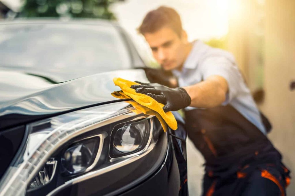 Do You Tip A Mobile Car Detailer?
